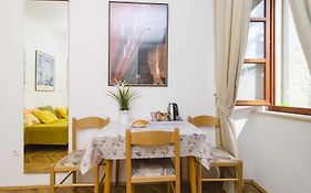 Rooms Lovrijenac